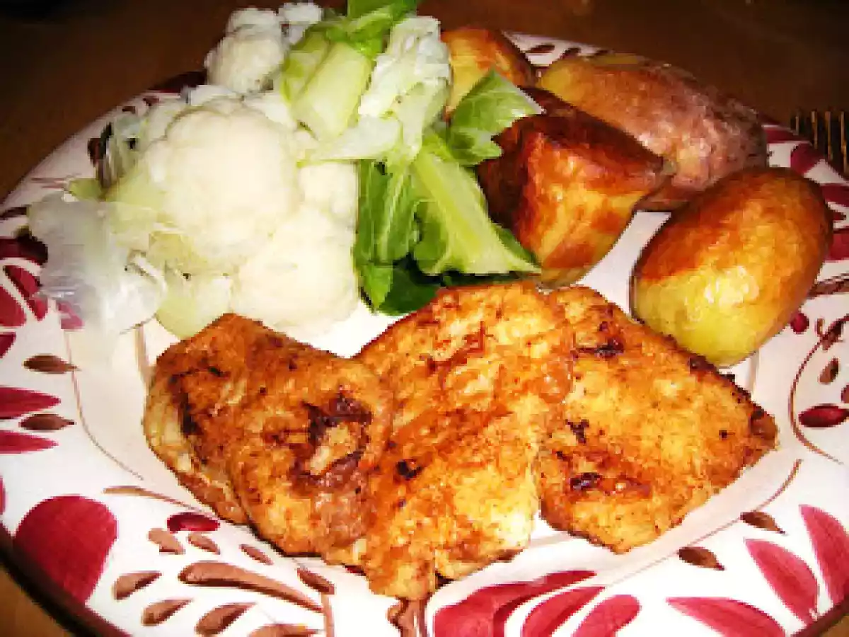 Postas de Filete de Bacalhau á Portuguesa, com Batatas Assadas no Forno e Couve flor