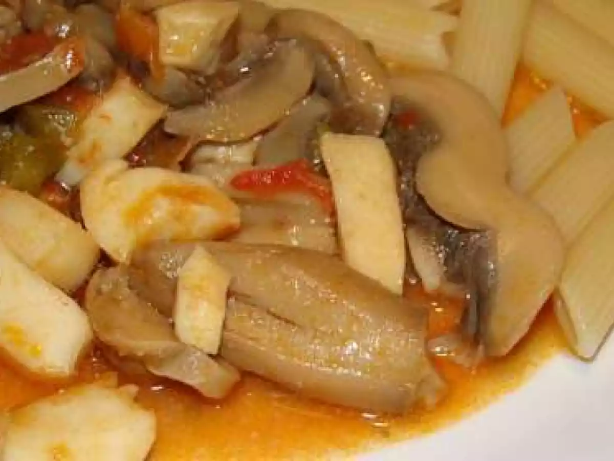 Pota guisada com cogumelos laminados e vinho do Porto