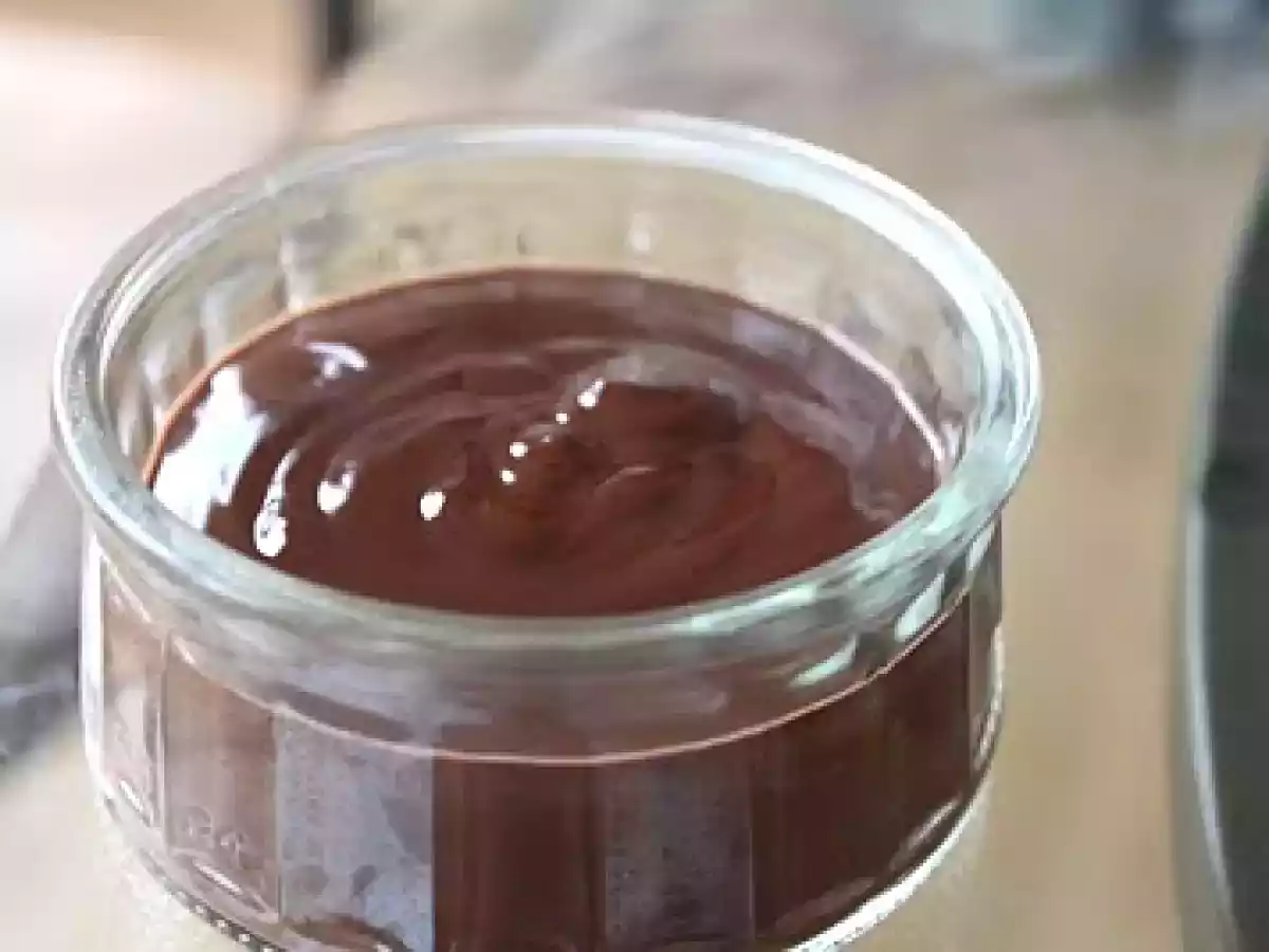 Potinhos de Creme de Chocolate (Pots de Crème au Chocolat)