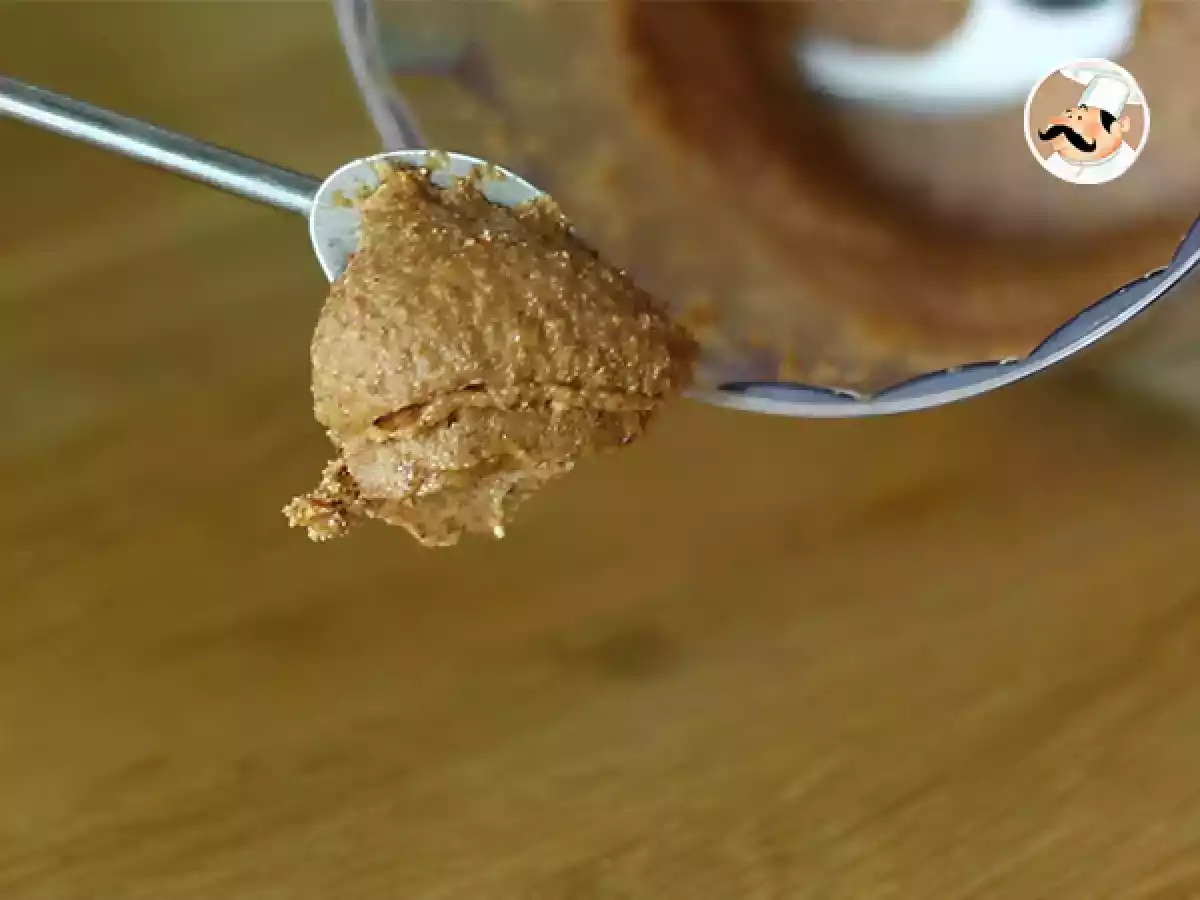 Praliné caseiro, uma pasta de amêndoas e caramelo