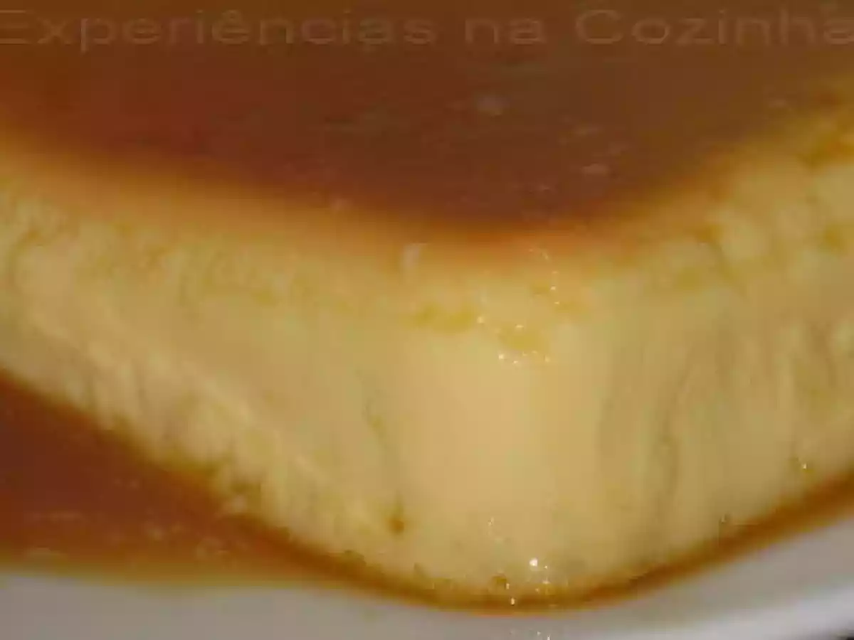 Pudim Brasileiro de Leite Condensado