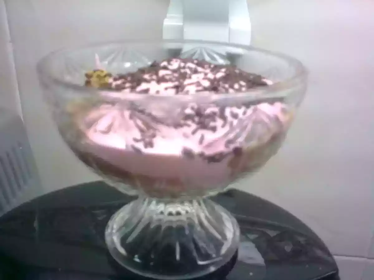 Pudim de 3 Sabores com camada de Chantily - foto 2
