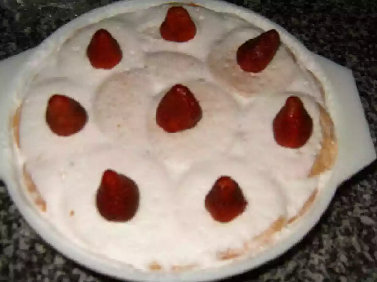 PUDIM DE BOLACHA COM NATAS