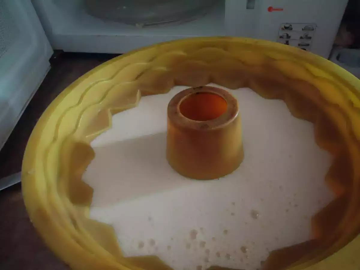 Pudim de pão e laranja no micro-ondas - foto 3