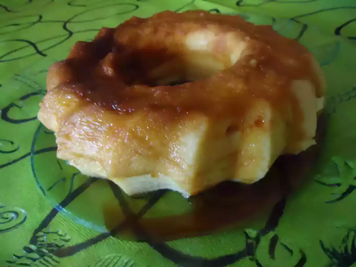 Pudim de pão e laranja no microondas