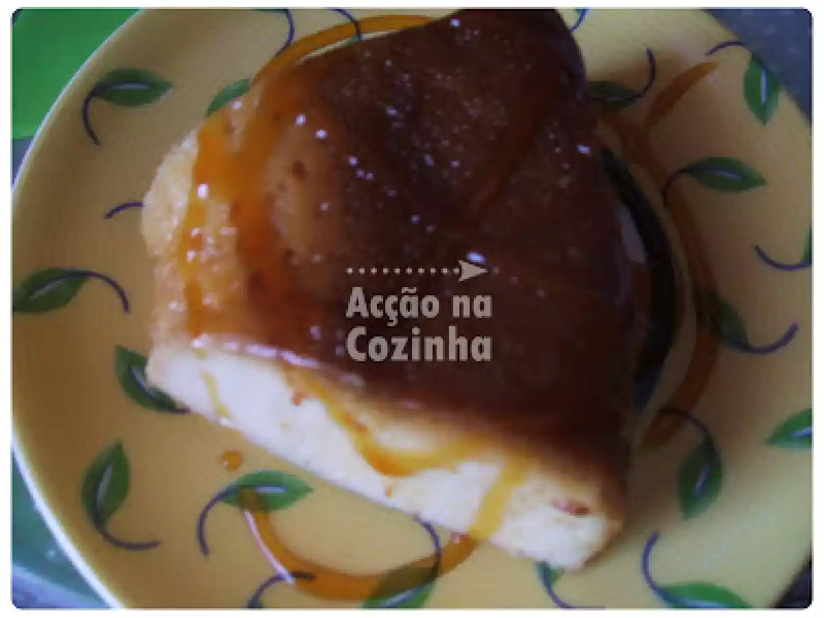 Pudim guloso de lúcia-lima