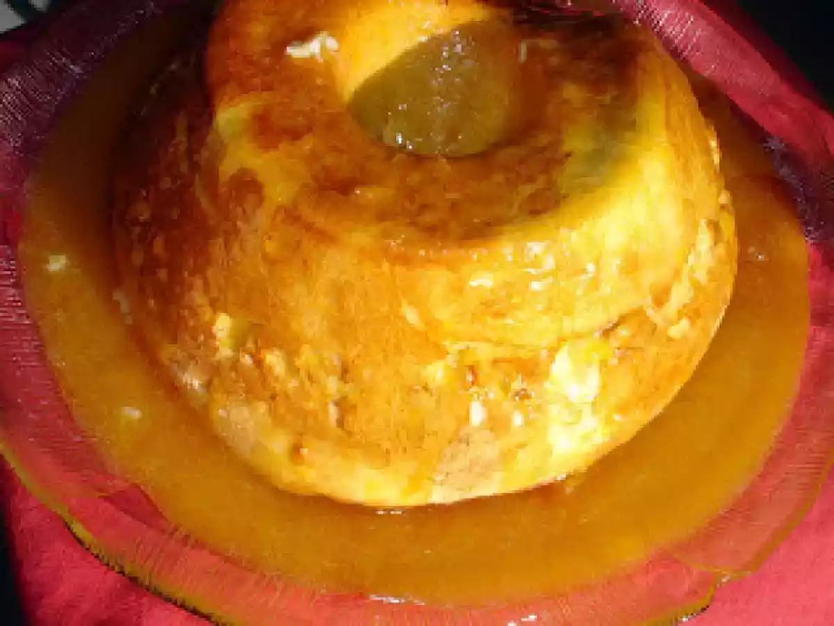 Pudim Molotoff com Ovos Moles