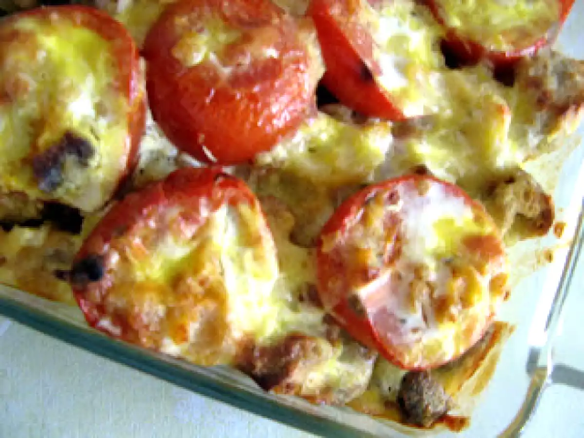 Pudim salgado de pão e tomate