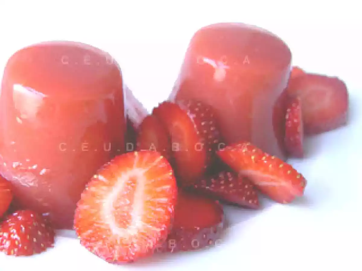 Pudins de morango (vegan)