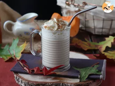 Pumpkin spice latte - café com leite e xarope de abóbora!