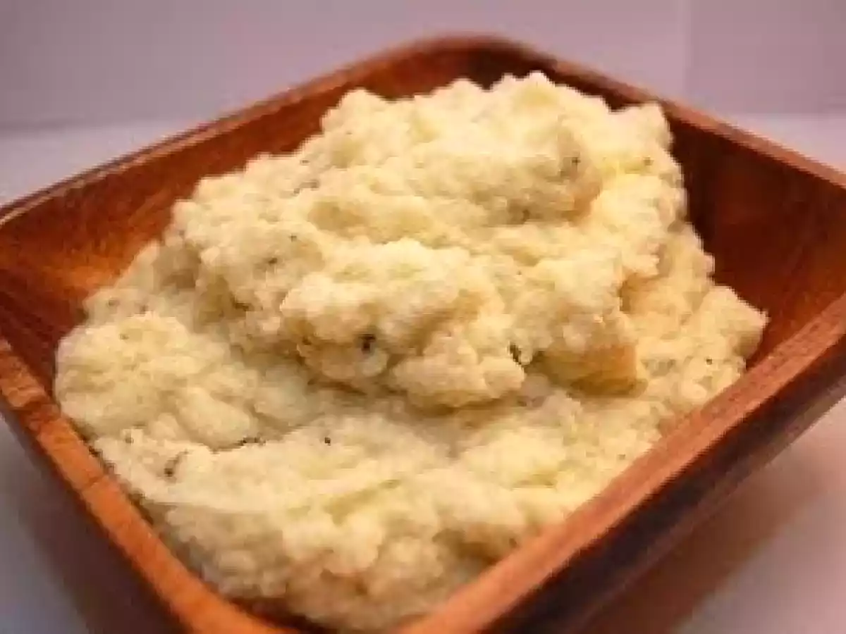 Purê de Couve-Flor e Tomate Gratinado