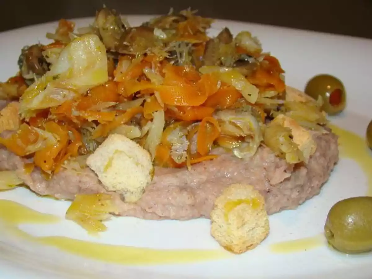 Puré de Feijão Frade com Mistura de Bacalhau, Cenouras e Cogumelos - foto 4