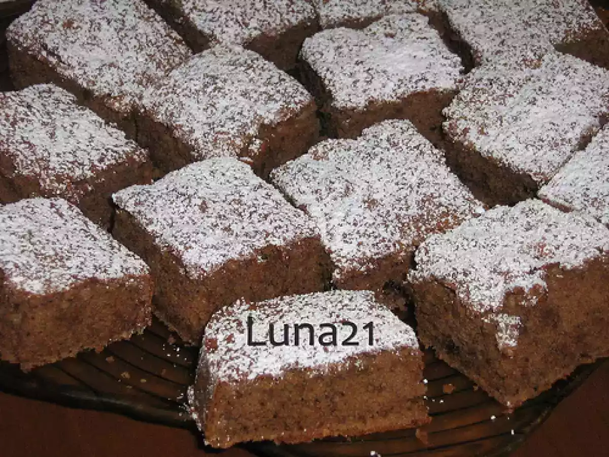 Quadrados de Avelãs e Chocolate