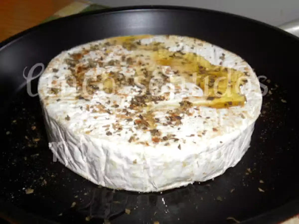 Queijo Camembert no forno com ervas - foto 2