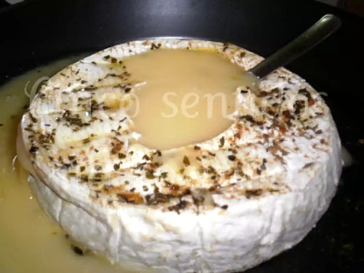 Queijo Camembert no forno com ervas - foto 3