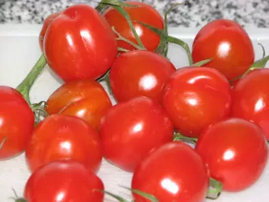 Queijo feta com tomates e manjericão - Dia vermelho - foto 7