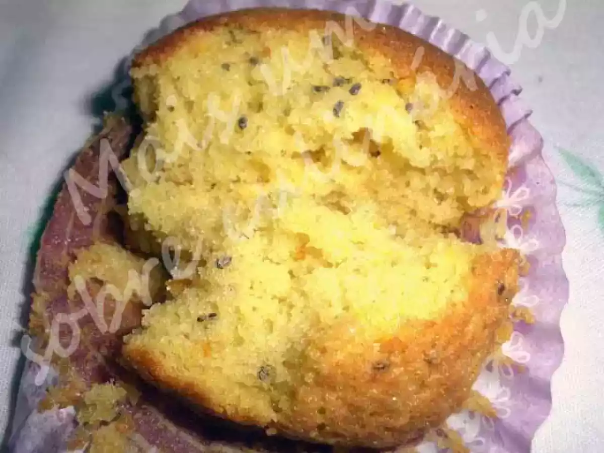 Queques de laranja inteira com sementes de chia - foto 2