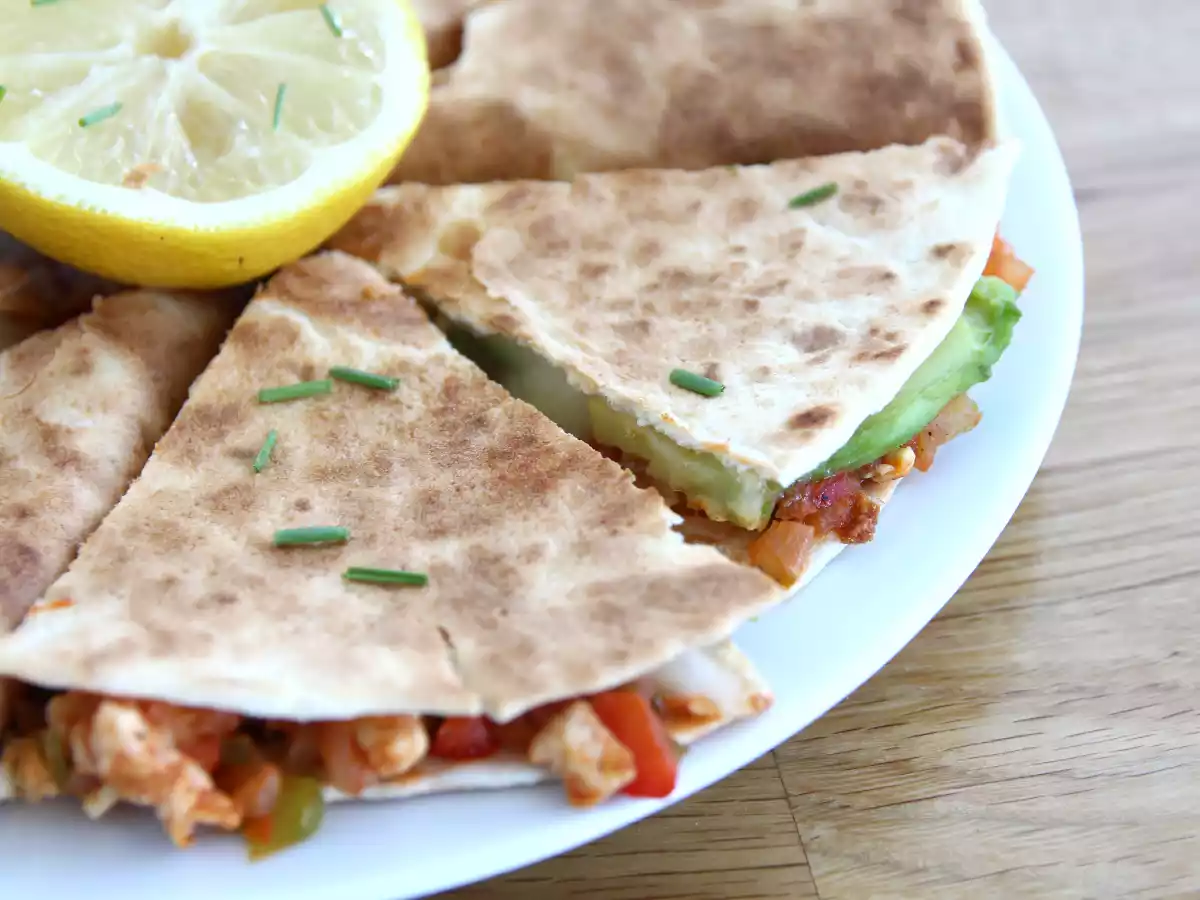 Quesadillas de frango e abacate - foto 4