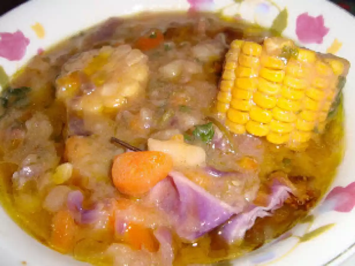 Quibebe de milho verde com legumes