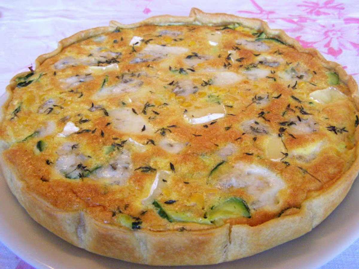 Quiche com abobrinha, alho-poró e gorgonzola