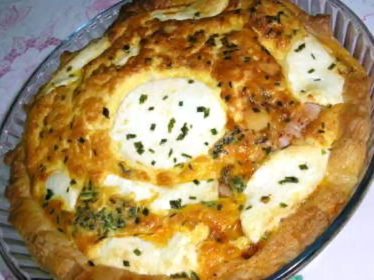 Quiche com queijo fresco e cebolinho
