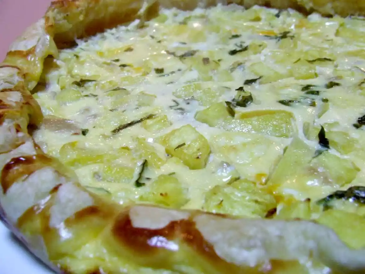Quiche de atum e abacaxi