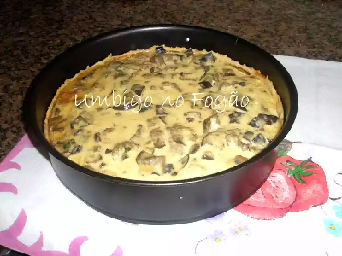 QUICHE DE BERINGELA, NOZES & PASSAS