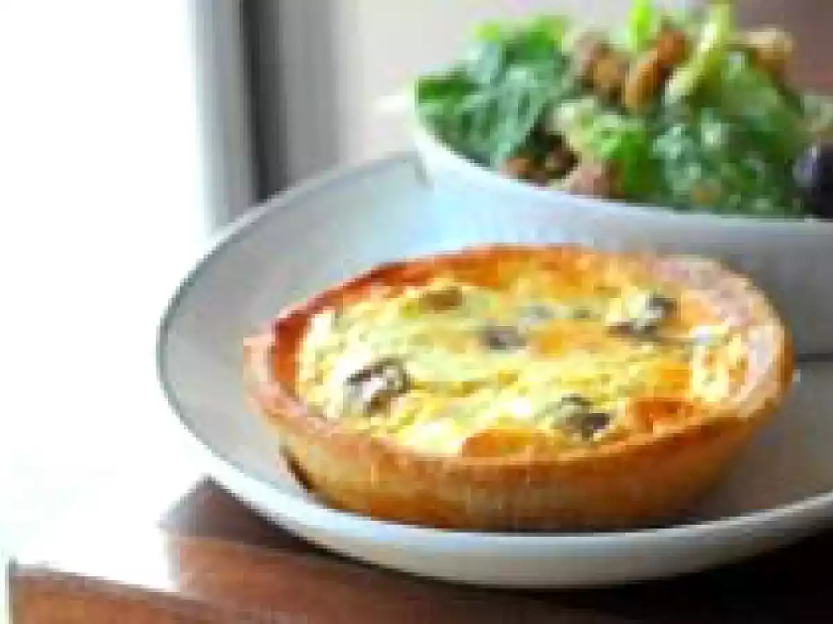 QUICHE DE COGUMELOS E AZEITONA
