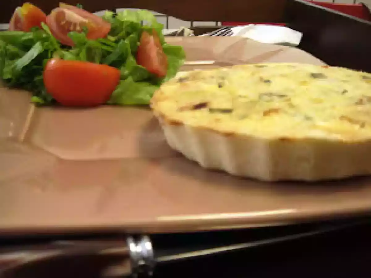 Quiche de couve-flor e peito de peru defumado