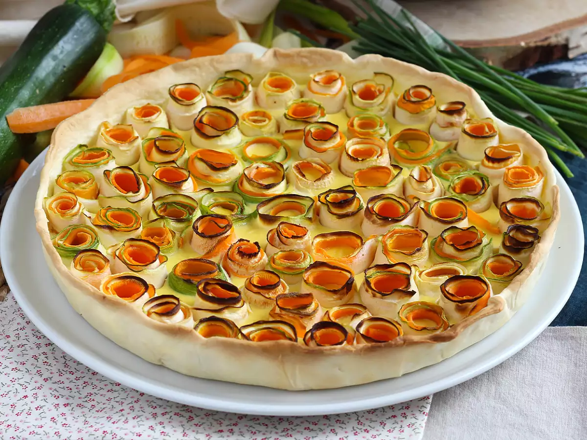 Quiche de curgete (abobrinha) e cenouras - Quiche florida - foto 2