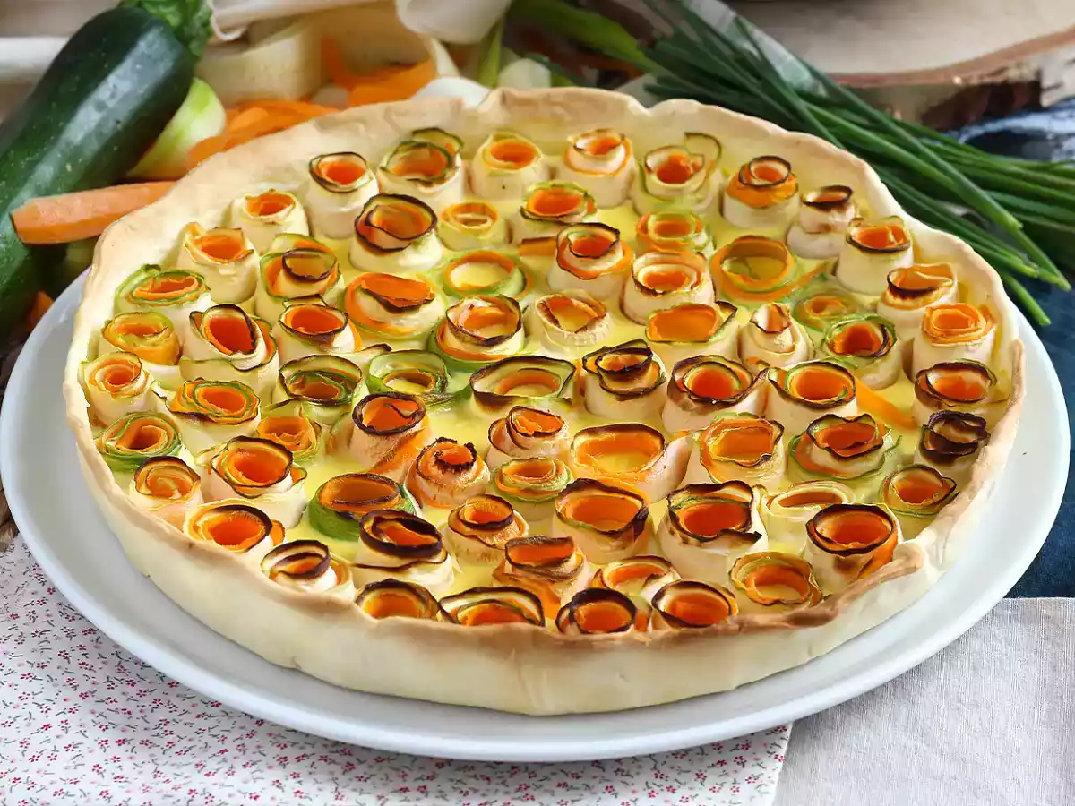 Quiche de curgete (abobrinha) e cenouras - Quiche florido - foto 2