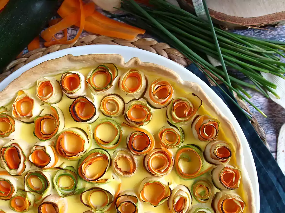 Quiche de curgete (abobrinha) e cenouras - Quiche florido - foto 5