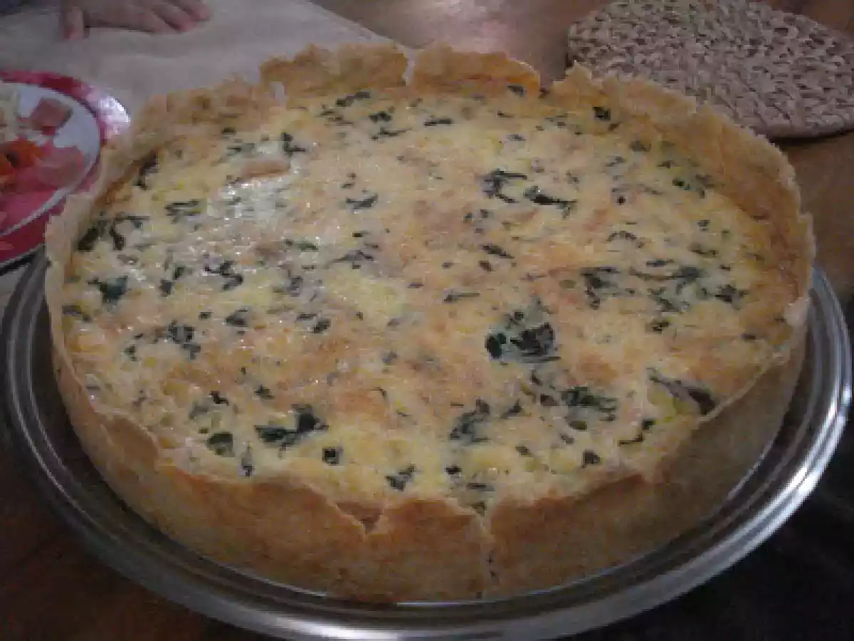 Quiche de espinafre e queijo branco
