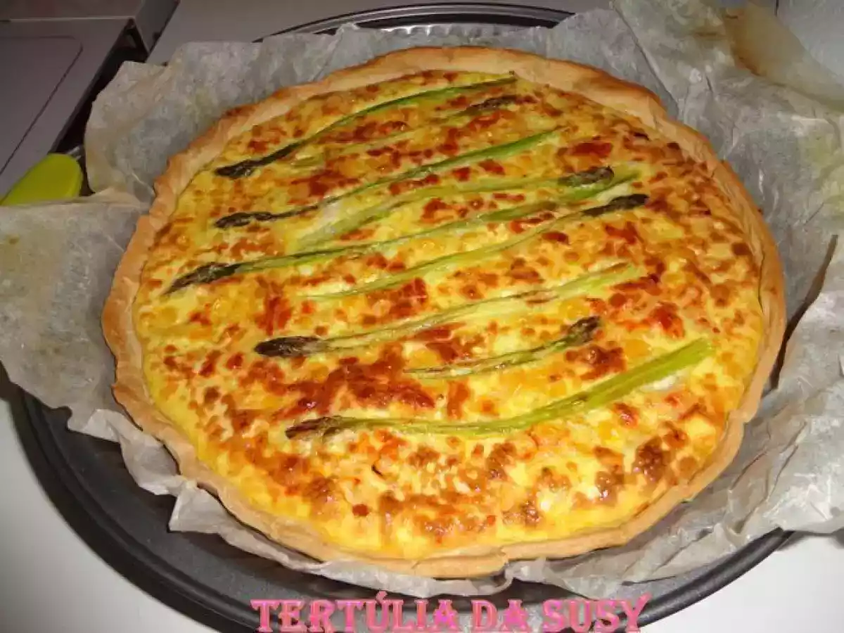 Quiche de fiambre, milho e espargos