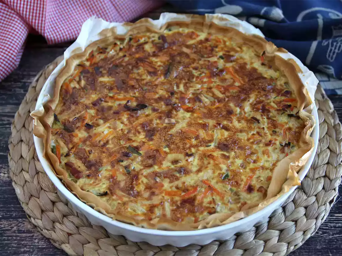 Quiche de legumes e bacon fácil e econômico