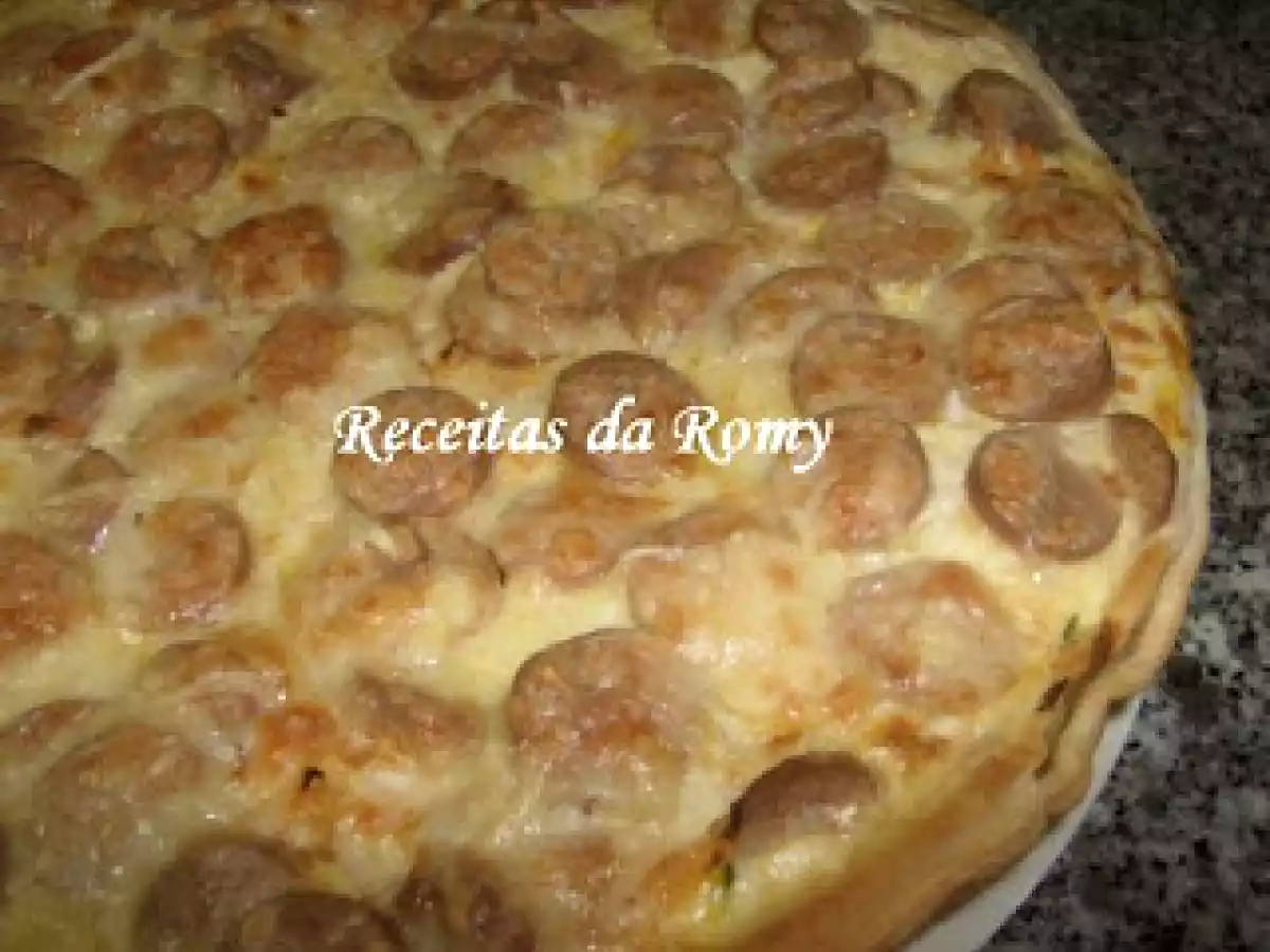 Quiche de legumes e salsichas