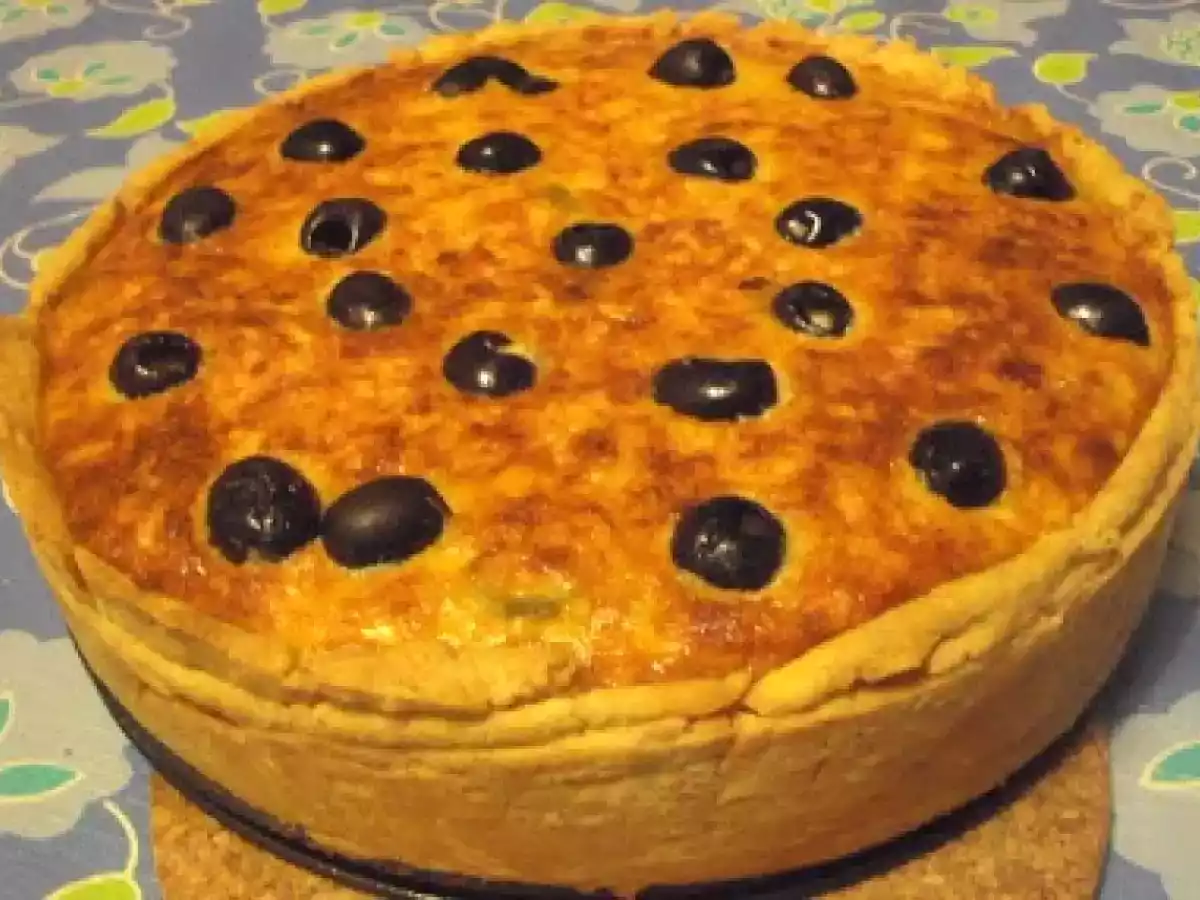 Quiche de Salmão Fumado, Alho Françês e Cogumelos com Mozarella e Pecorino - foto 2