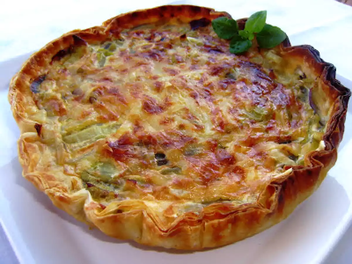 Quiche Folhada de Cebolas e Alho-Poró