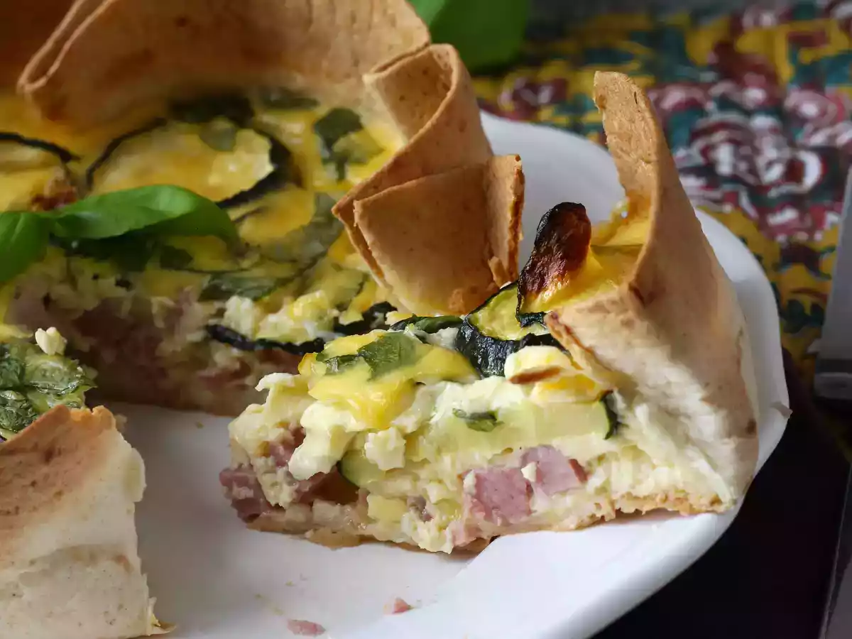 Quiche rústica com crosta de tortilha: leve, crocante e irresistível