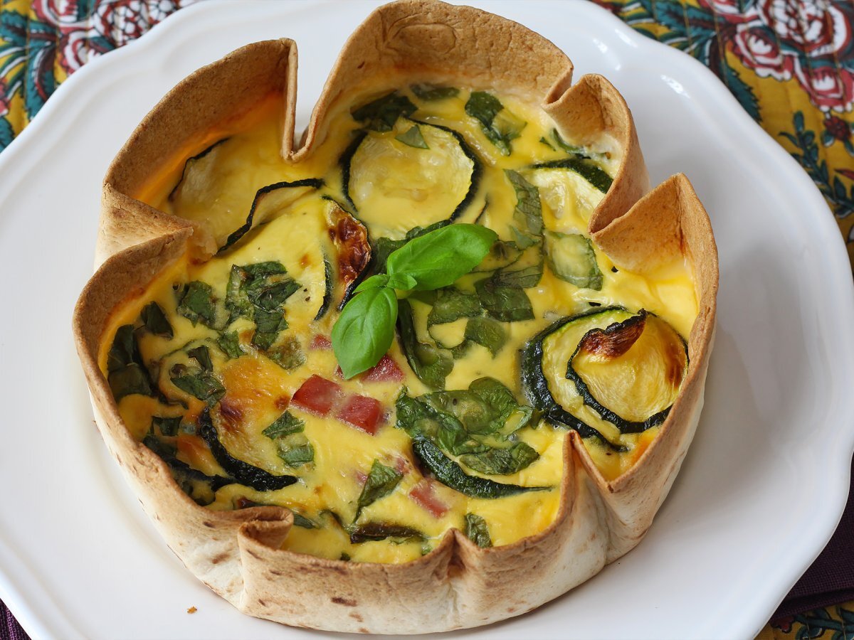 Quiche rústica com crosta de tortilha: leve, crocante e irresistível - foto 4