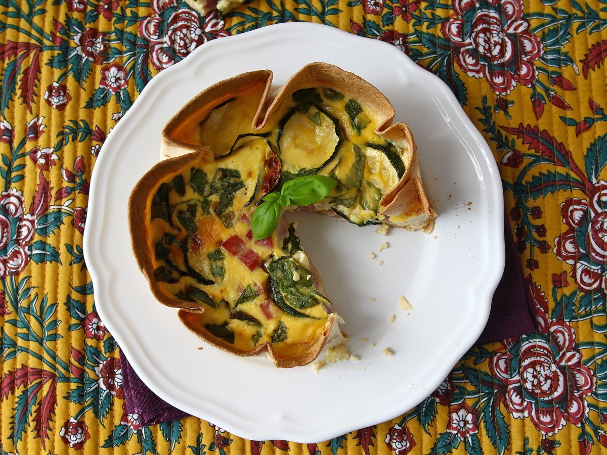 Quiche rústica com crosta de tortilha: leve, crocante e irresistível - foto 6