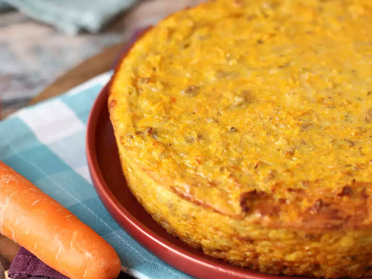 Quiche sem massa com atum, cenoura e queijo cottage: fácil e rica em proteínas - foto 3