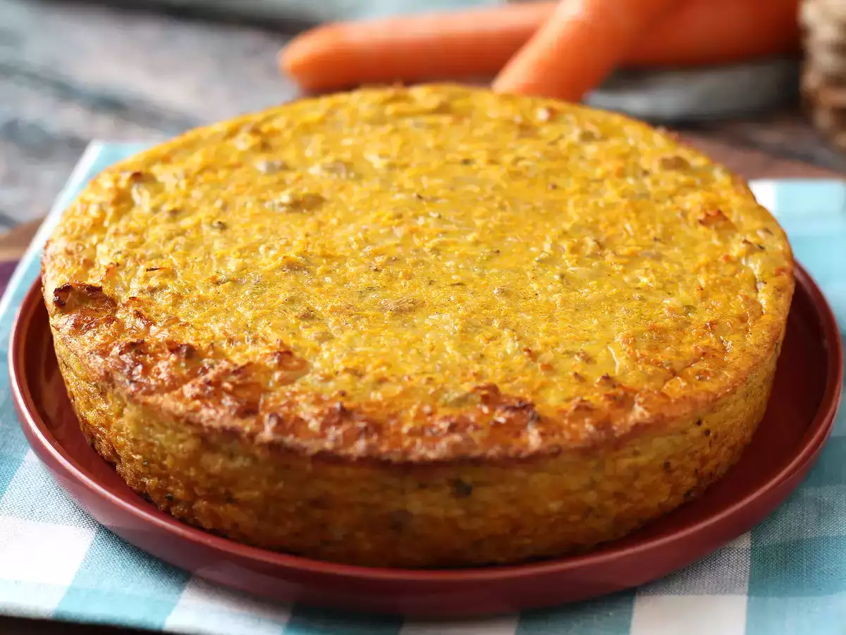 Quiche sem massa com atum, cenoura e queijo cottage: fácil e rica em proteínas - foto 4