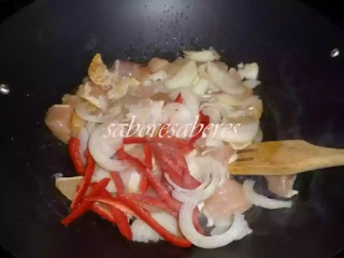Ragout de Frango com Coco - Wok - foto 2
