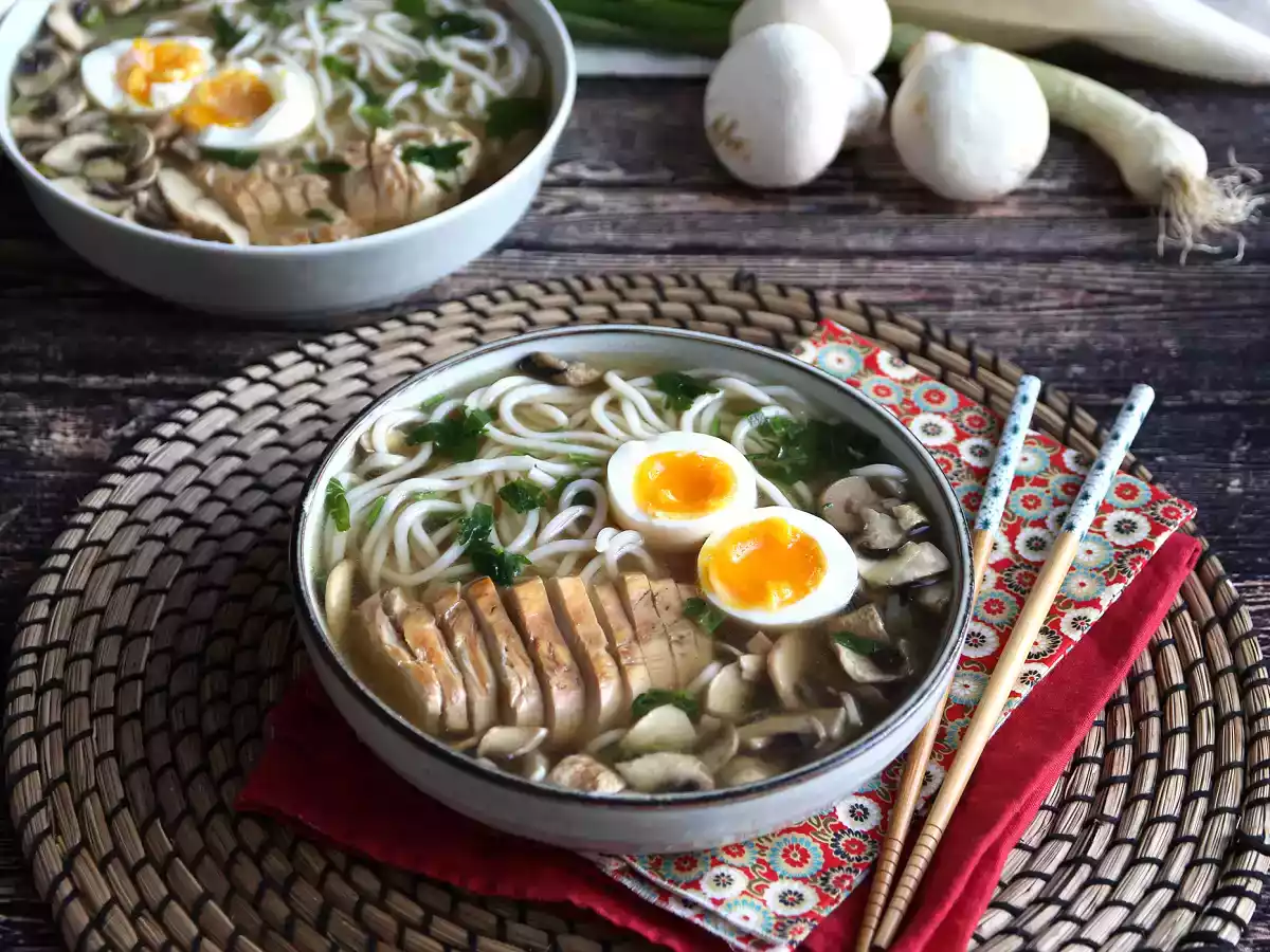 Ramen de frango: uma deliciosa sopa oriental fácil e rápida - foto 4