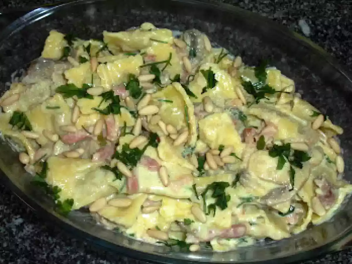 Ravioli com Molho de Cogumelos
