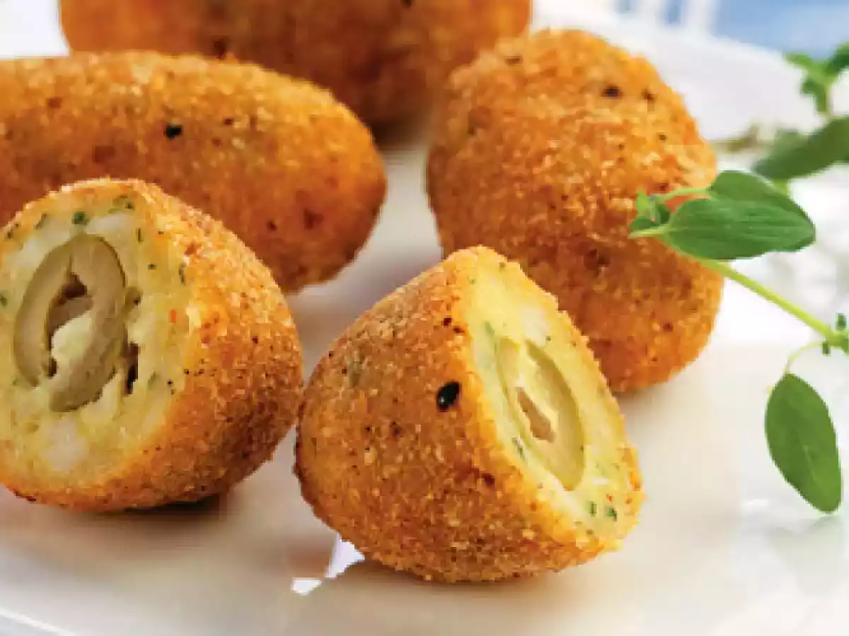 Receita de Bolinho de frango com azeitona