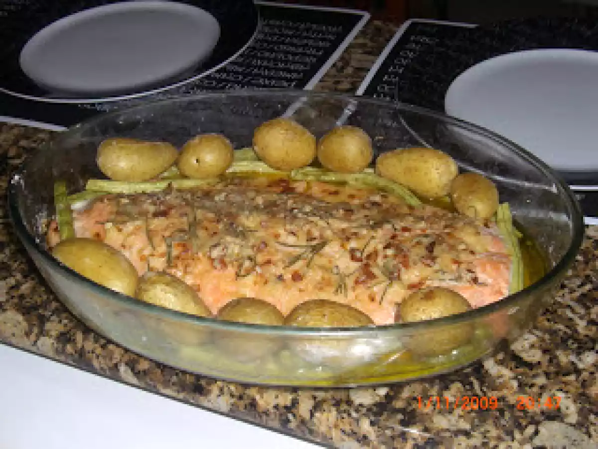 Receita de Salmão ao Vinho e Creme de Cebola