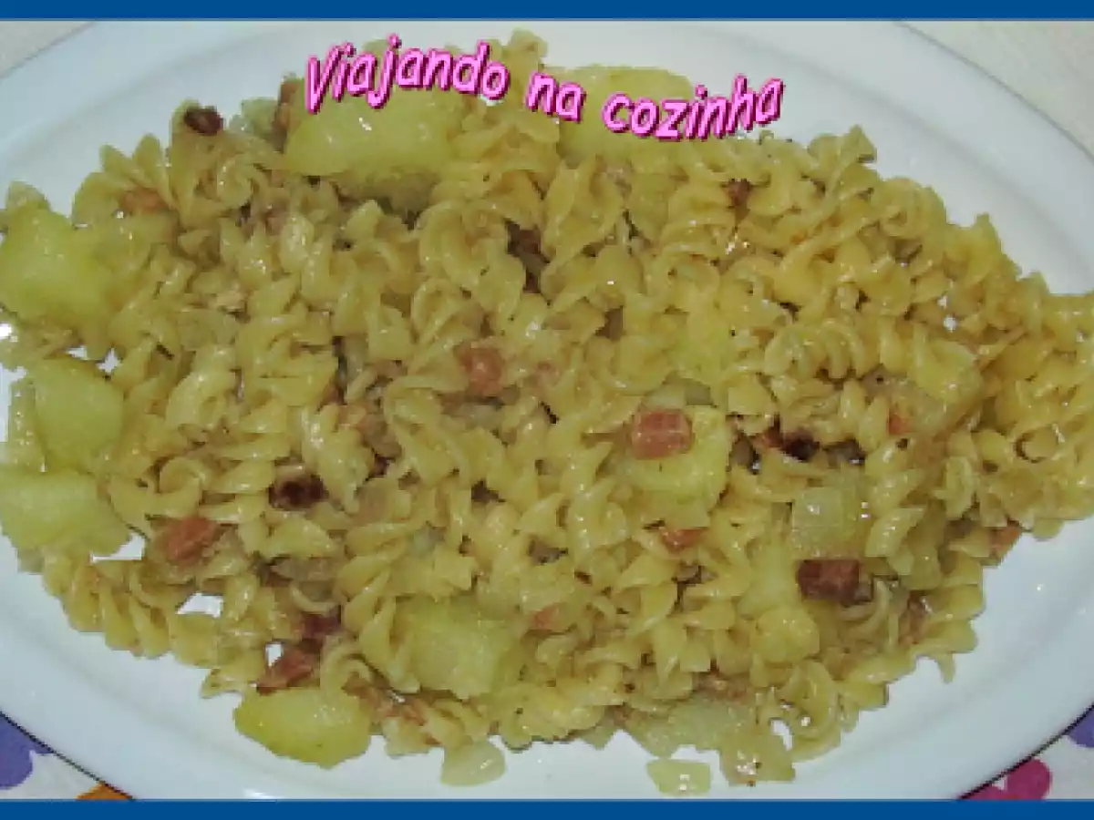 Receita: Macarrão com batata (Krumplis Tészta, Burgonyás Tészta ou Granadir Mars)