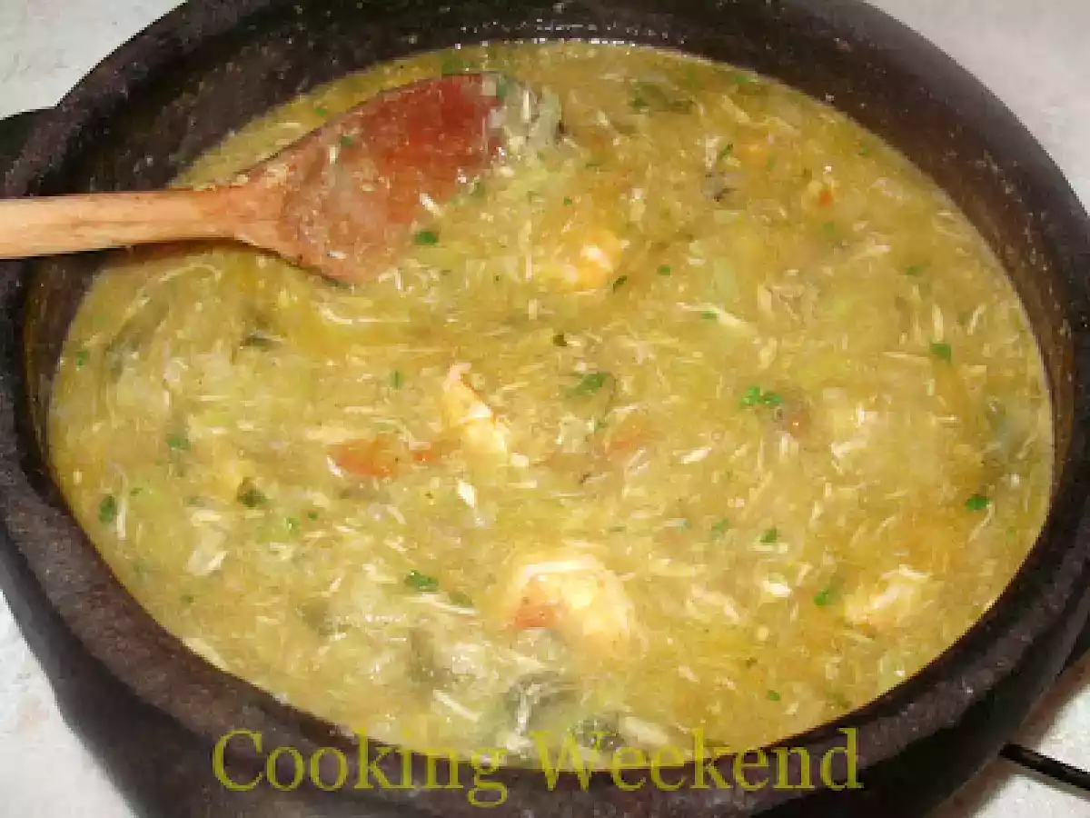 Receitas - Pirão de Peixe com Camarões e Alho Poró